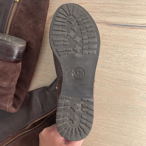 Micheal Kors Brown Leather and Suede Riding boots - Picture 4 of 9